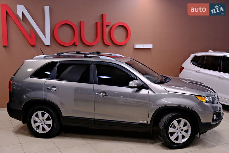 Внедорожник / Кроссовер Kia Sorento 2012 в Одессе фото 8 Внедорожник / Кроссовер Kia Sorento 2012 в Одессе