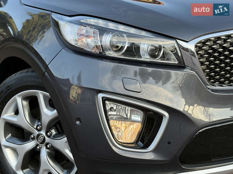Позашляховик / Кросовер Kia Sorento 2016 в Стрию