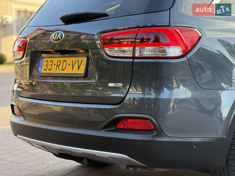 Позашляховик / Кросовер Kia Sorento 2016 в Стрию