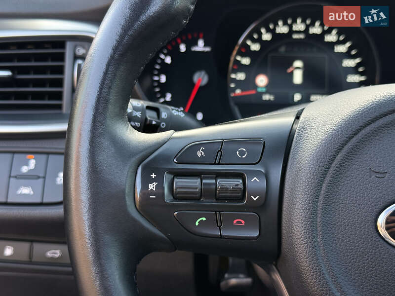 Позашляховик / Кросовер Kia Sorento 2016 в Стрию