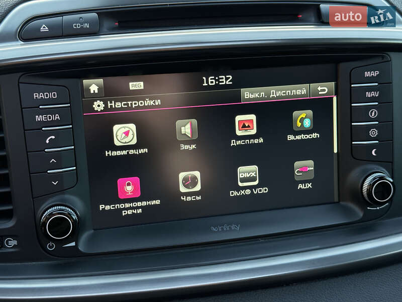 Позашляховик / Кросовер Kia Sorento 2016 в Стрию