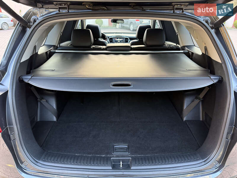 Позашляховик / Кросовер Kia Sorento 2016 в Стрию