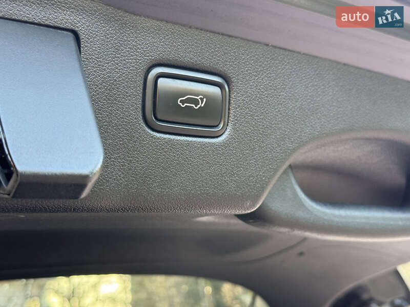 Позашляховик / Кросовер Kia Sorento 2016 в Стрию