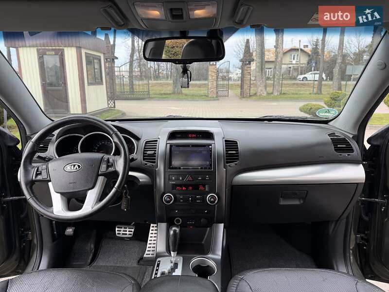Внедорожник / Кроссовер Kia Sorento 2010 в Стрые