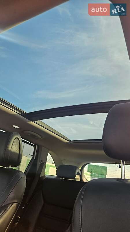 Позашляховик / Кросовер Kia Sorento 2015 в Києві