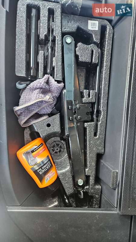 Позашляховик / Кросовер Kia Sorento 2015 в Києві