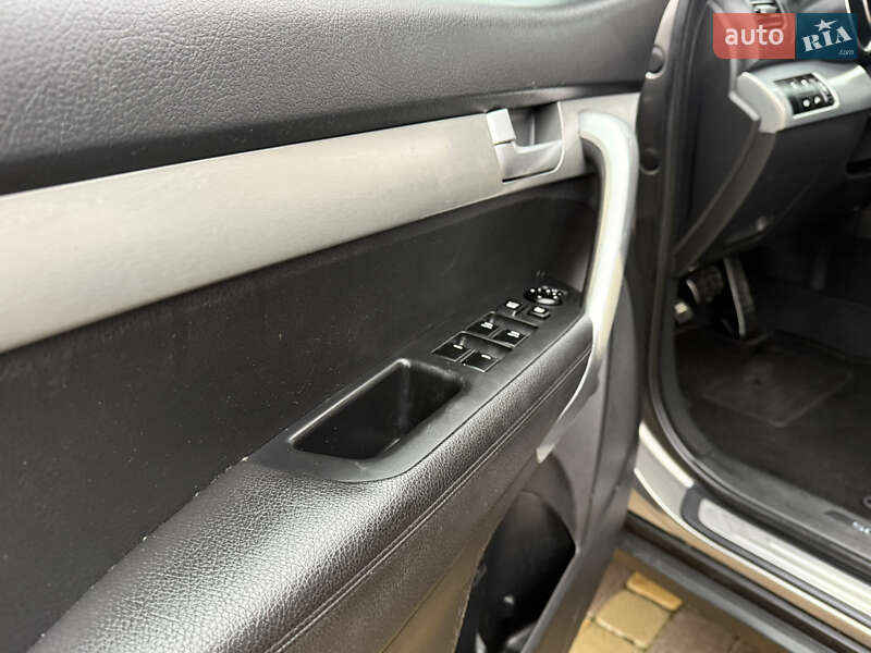 Позашляховик / Кросовер Kia Sorento 2010 в Коломиї