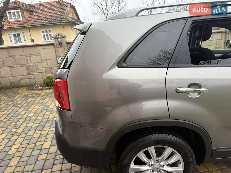 Позашляховик / Кросовер Kia Sorento 2010 в Коломиї