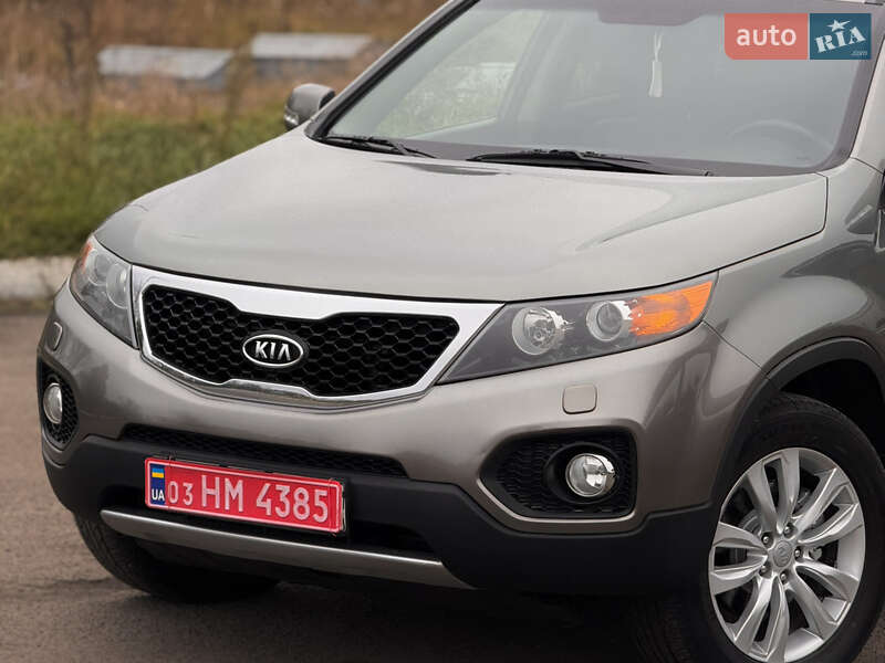Позашляховик / Кросовер Kia Sorento 2012 в Радивиліві