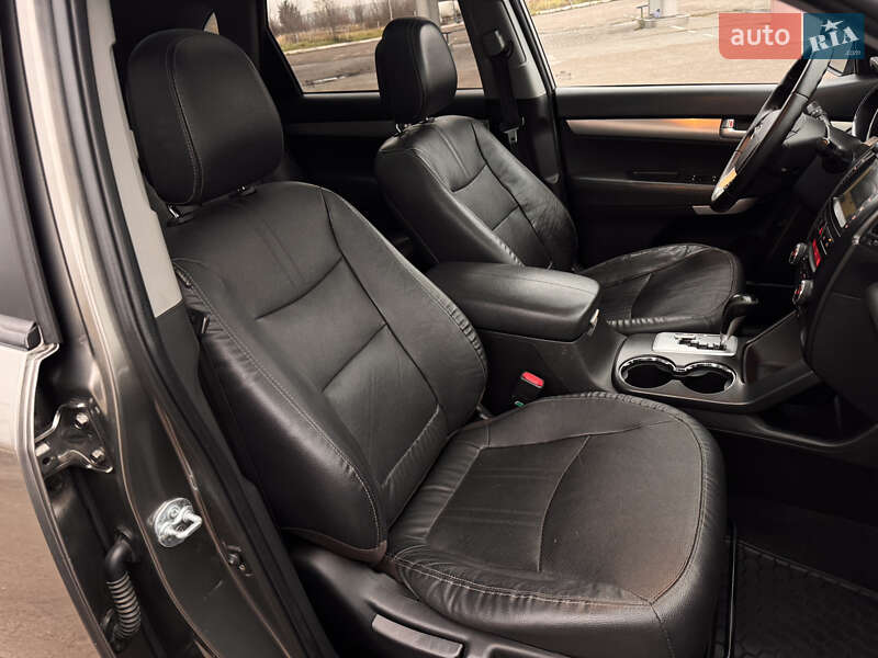 Позашляховик / Кросовер Kia Sorento 2012 в Радивиліві