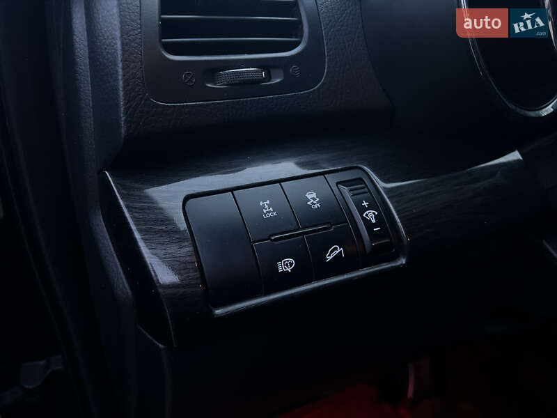 Внедорожник / Кроссовер Kia Sorento 2012 в Николаеве