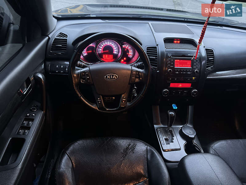 Внедорожник / Кроссовер Kia Sorento 2012 в Николаеве