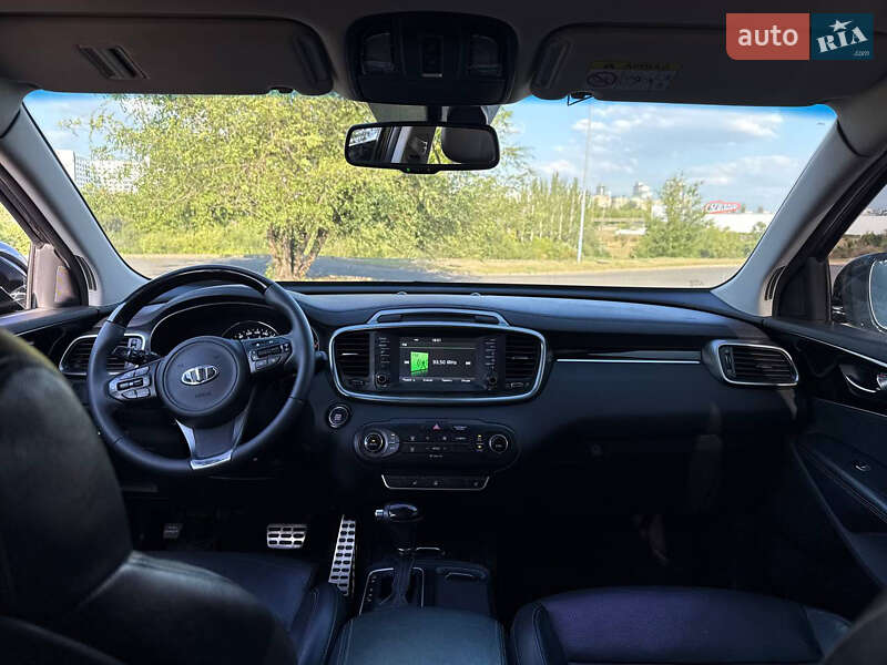 Внедорожник / Кроссовер Kia Sorento 2015 в Кривом Роге