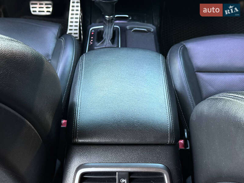 Внедорожник / Кроссовер Kia Sorento 2015 в Кривом Роге