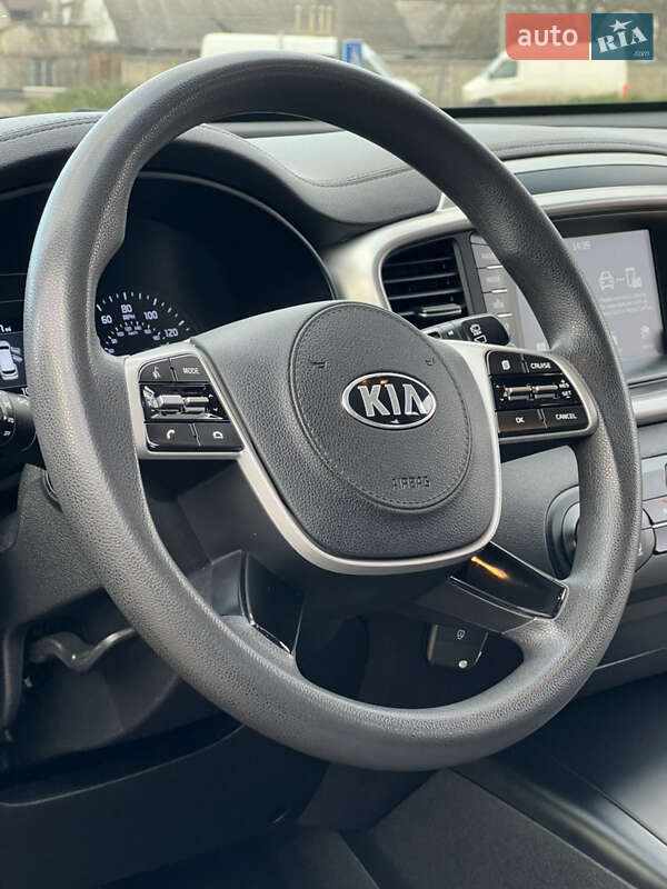 Позашляховик / Кросовер Kia Sorento 2018 в Житомирі