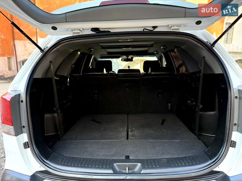 Внедорожник / Кроссовер Kia Sorento 2010 в Кременце