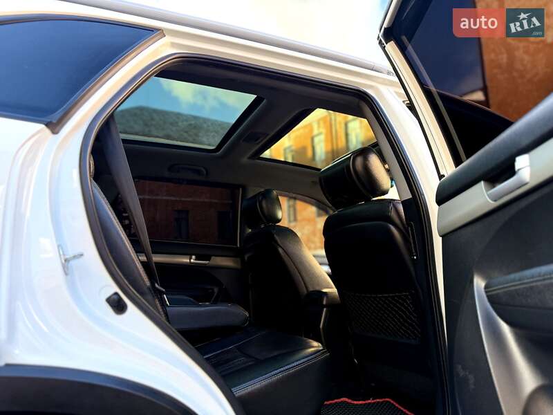 Внедорожник / Кроссовер Kia Sorento 2010 в Кременце