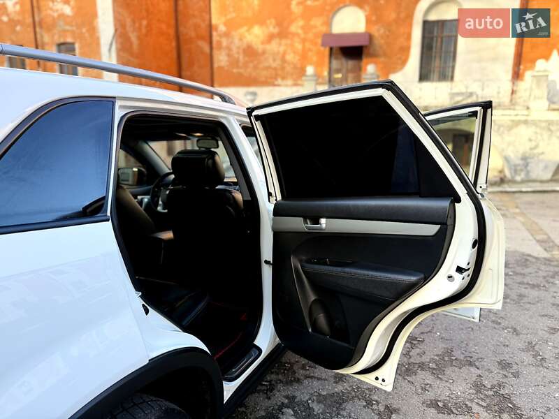 Внедорожник / Кроссовер Kia Sorento 2010 в Кременце