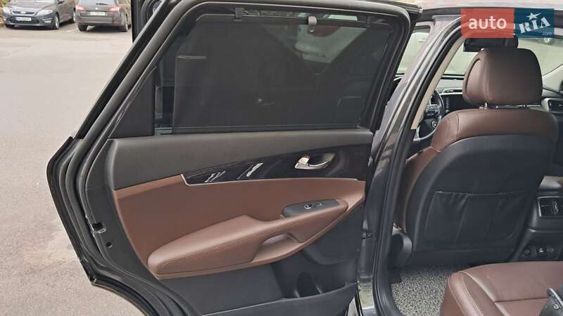 Внедорожник / Кроссовер Kia Sorento 2015 в Киеве