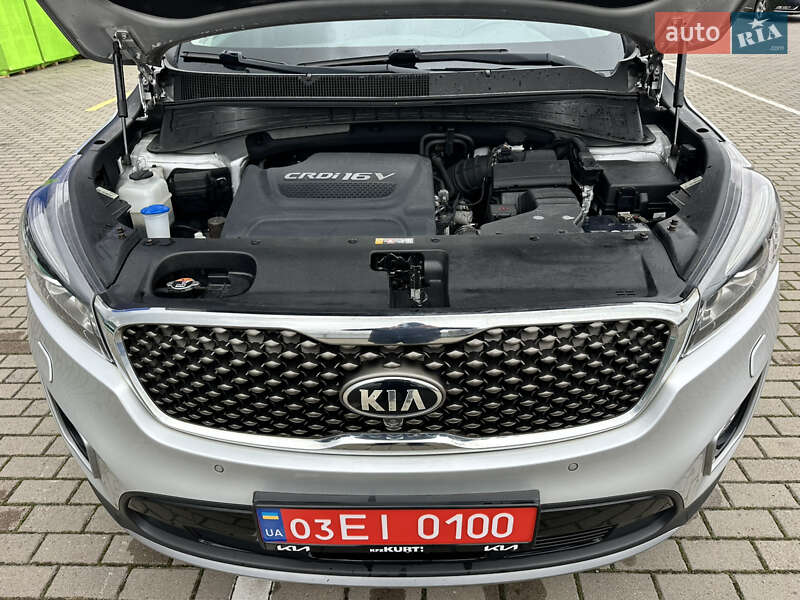 Внедорожник / Кроссовер Kia Sorento 2016 в Дубно