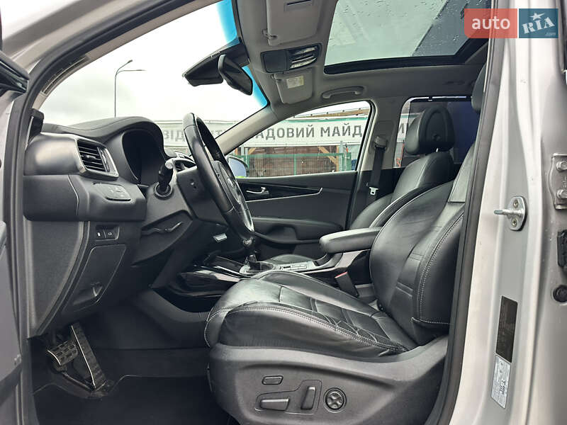 Внедорожник / Кроссовер Kia Sorento 2016 в Дубно