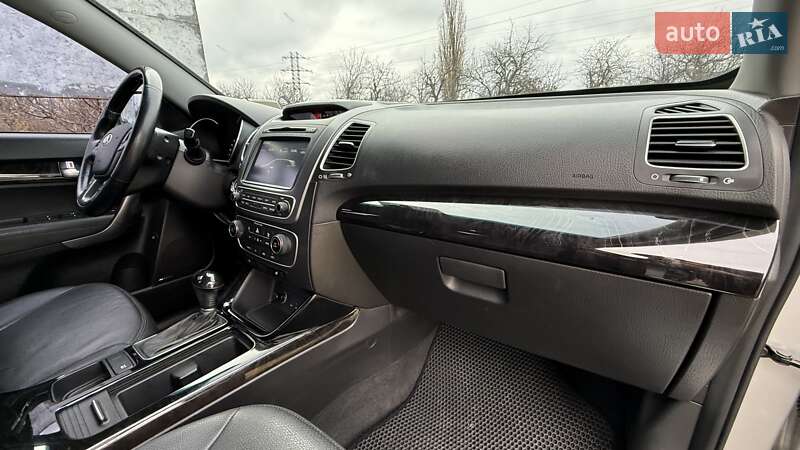 Внедорожник / Кроссовер Kia Sorento 2013 в Бершади фото 40 Внедорожник / Кроссовер Kia Sorento 2013 в Бершади