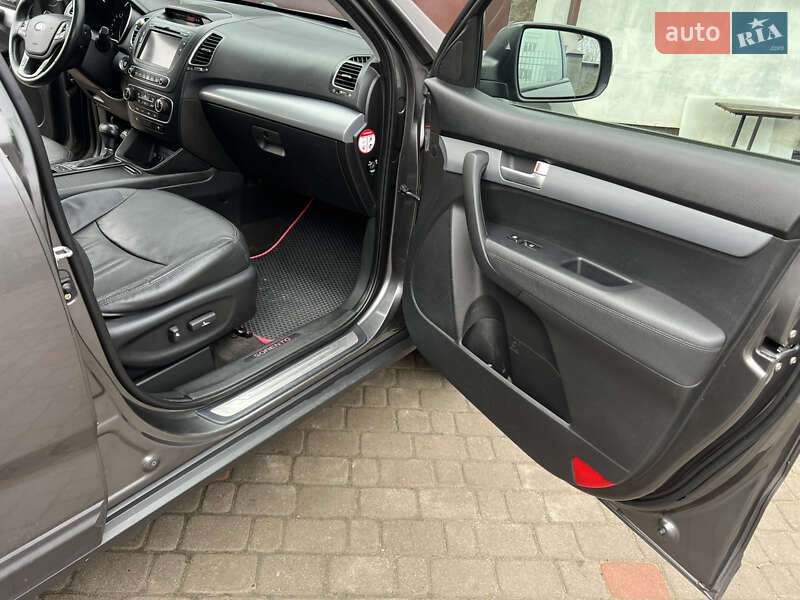Позашляховик / Кросовер Kia Sorento 2013 в Львові