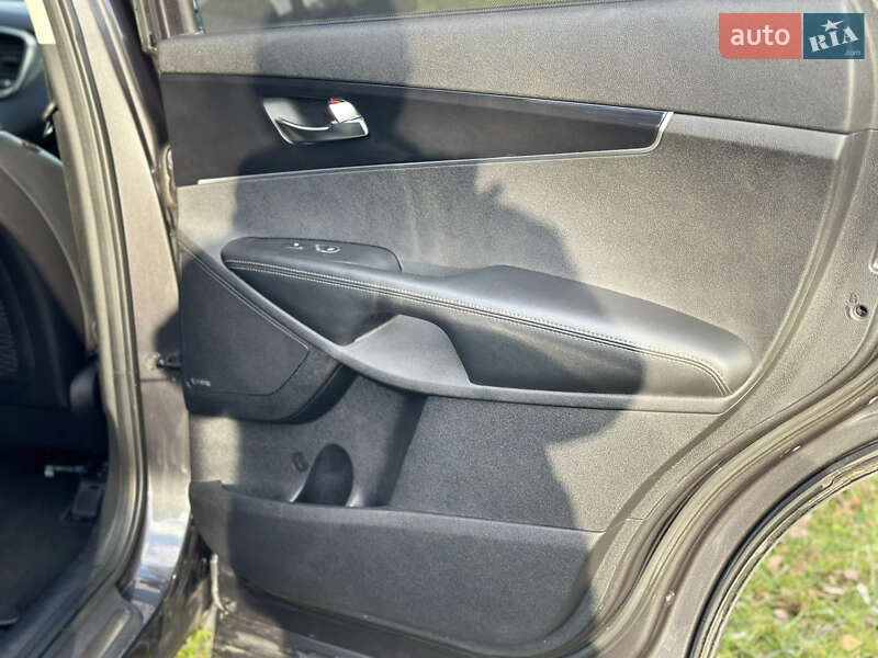 Внедорожник / Кроссовер Kia Sorento 2016 в Самборе фото 72 Внедорожник / Кроссовер Kia Sorento 2016 в Самборе