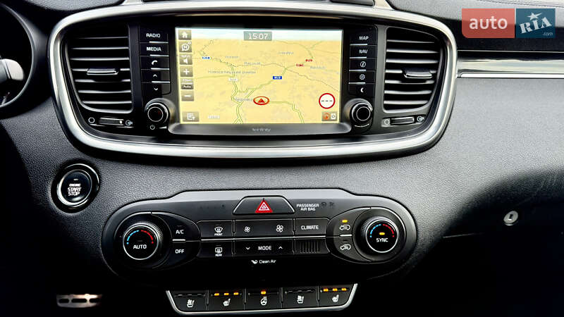 Внедорожник / Кроссовер Kia Sorento 2015 в Черновцах