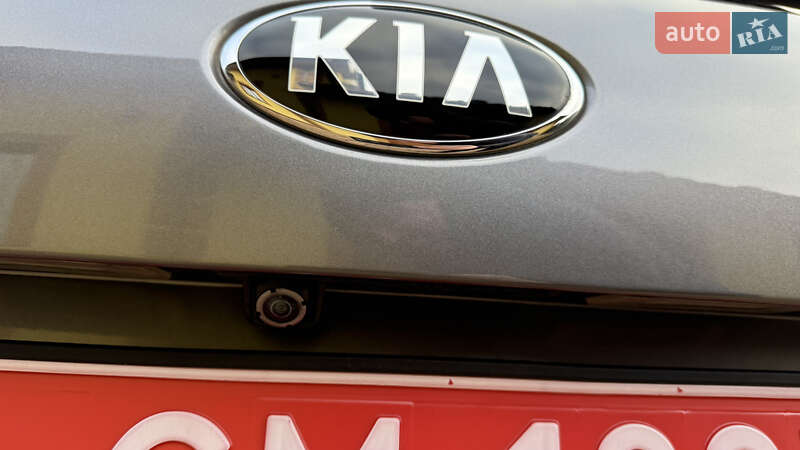 Внедорожник / Кроссовер Kia Sorento 2015 в Черновцах