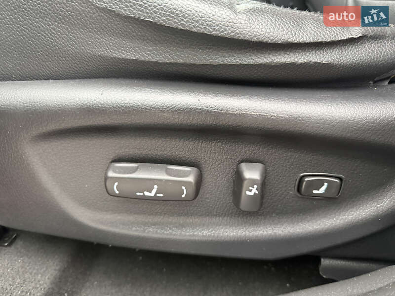 Внедорожник / Кроссовер Kia Sorento 2012 в Львове