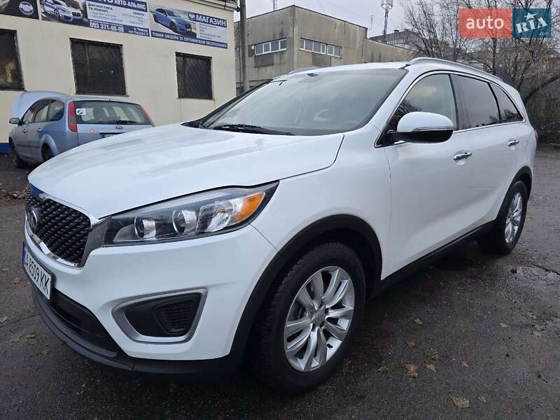 Внедорожник / Кроссовер Kia Sorento 2017 в Черкассах