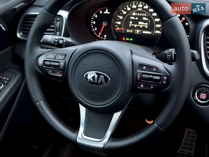 Внедорожник / Кроссовер Kia Sorento 2016 в Ковеле