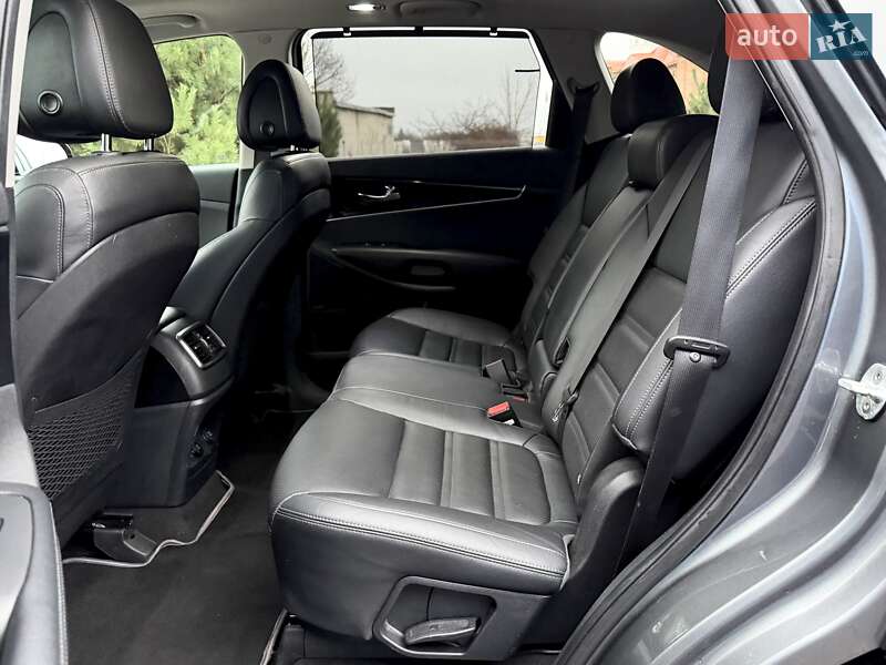 Внедорожник / Кроссовер Kia Sorento 2016 в Ковеле