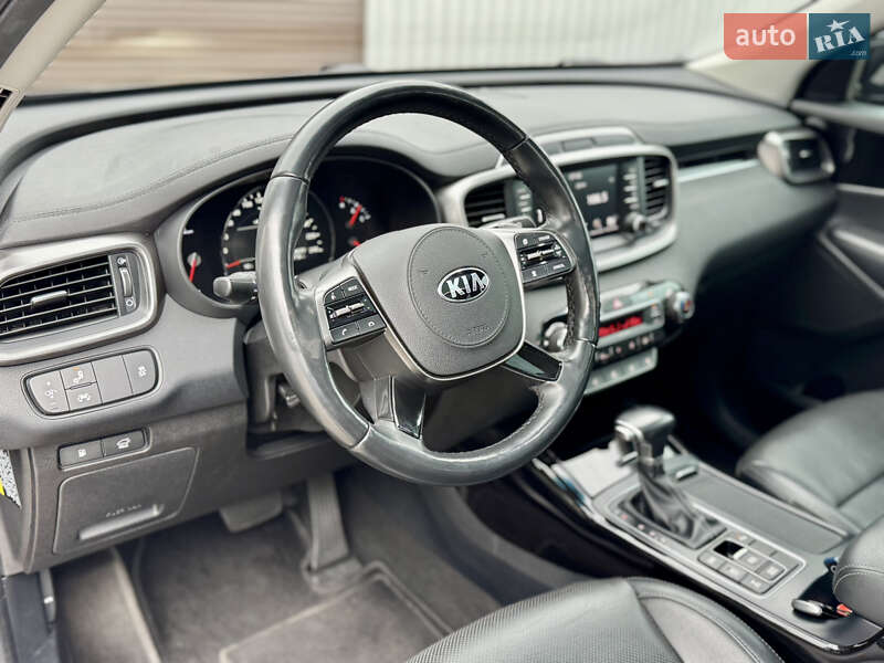 Внедорожник / Кроссовер Kia Sorento 2017 в Киеве фото 36 Внедорожник / Кроссовер Kia Sorento 2017 в Киеве