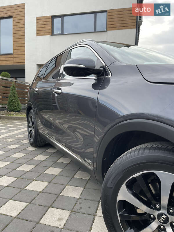 Внедорожник / Кроссовер Kia Sorento 2017 в Стрые