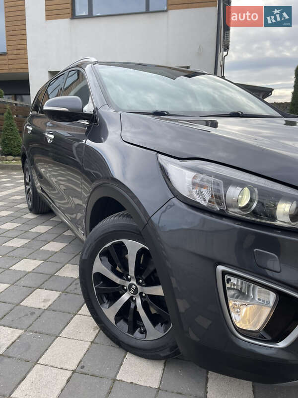 Внедорожник / Кроссовер Kia Sorento 2017 в Стрые