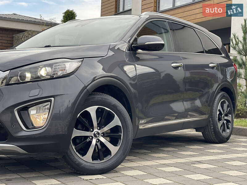 Внедорожник / Кроссовер Kia Sorento 2017 в Стрые