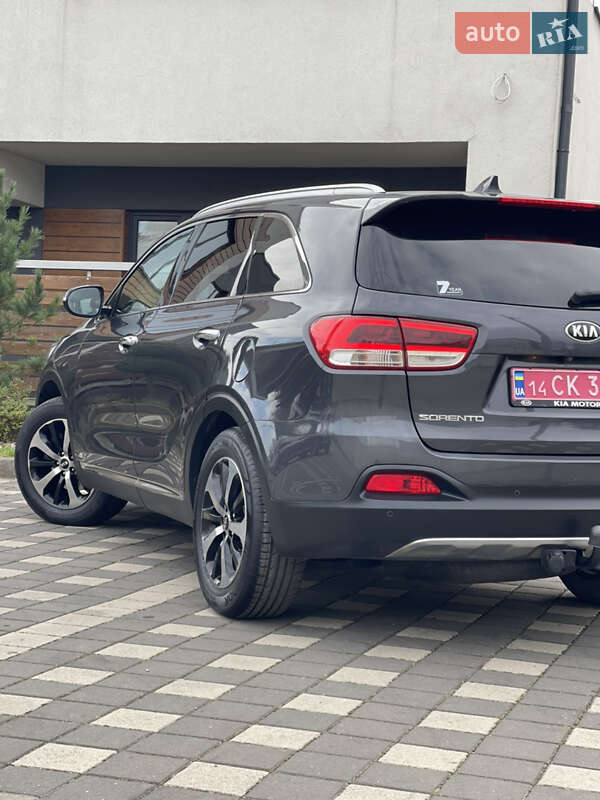Внедорожник / Кроссовер Kia Sorento 2017 в Стрые