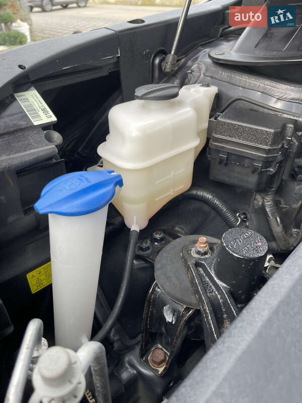 Внедорожник / Кроссовер Kia Sorento 2017 в Стрые