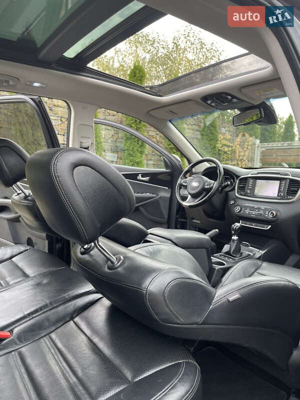 Внедорожник / Кроссовер Kia Sorento 2017 в Стрые