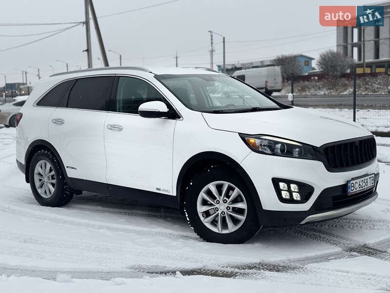 Позашляховик / Кросовер Kia Sorento 2016 в Львові