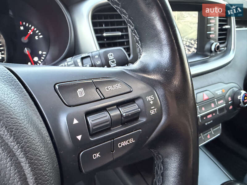 Позашляховик / Кросовер Kia Sorento 2016 в Львові