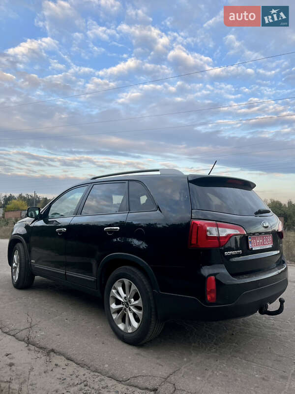 Внедорожник / Кроссовер Kia Sorento 2013 в Ахтырке