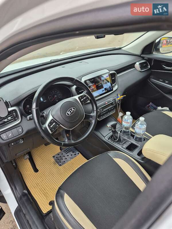 Внедорожник / Кроссовер Kia Sorento 2019 в Житомире