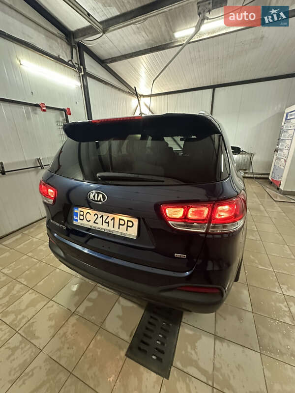 Внедорожник / Кроссовер Kia Sorento 2016 в Львове