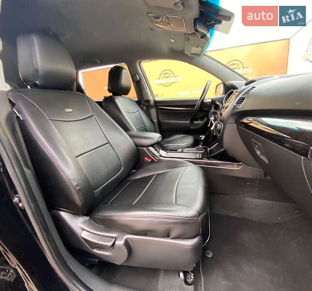 Внедорожник / Кроссовер Kia Sorento 2013 в Ровно