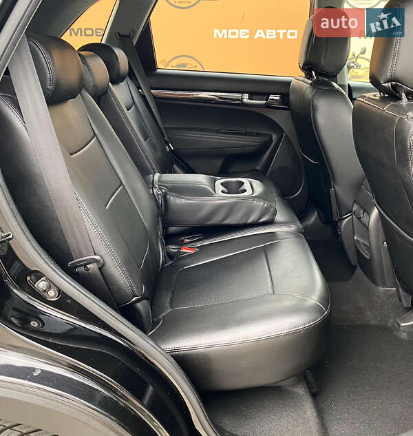 Внедорожник / Кроссовер Kia Sorento 2013 в Ровно