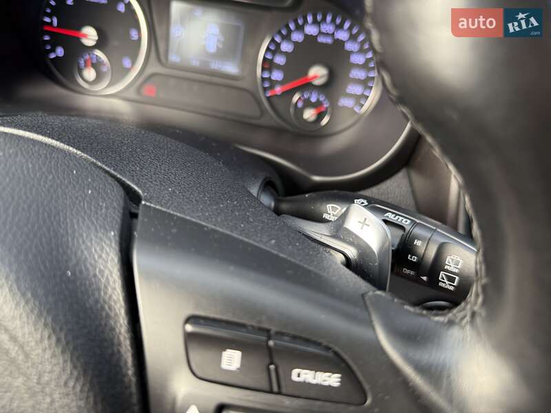 Внедорожник / Кроссовер Kia Sorento 2017 в Киеве