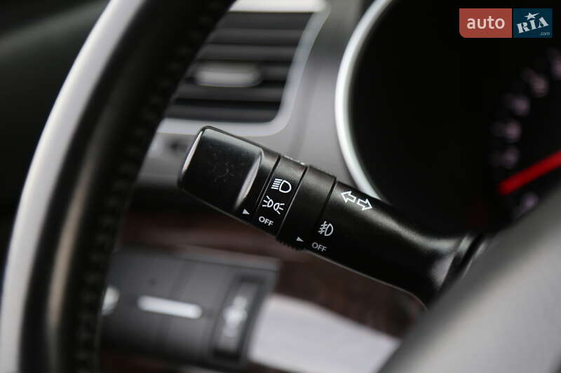 Внедорожник / Кроссовер Kia Sorento 2013 в Киеве